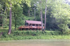 Wileyville Cabin | Primitive Fish Creek Cabin