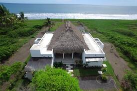 Monterrico Villa | Crystal Beach Monterrico