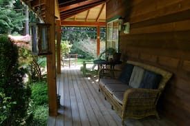 Roberts Creek House | THE CORNER HOUSE in Roberts Creek