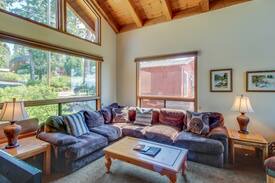 Tahoe Vista House | Lodge-style home w/ lake views & gourmet kitchen, close to beaches and skiing