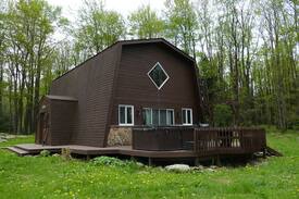 Accident House | Boulder Retreat @ Deep Creek Lake