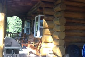 Bonners Ferry Cabin | Gus's Cabin - Gorgeous Mountain Views