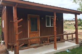 Wapiti House | Small Grizzly Ranch Cabin 30 miles outside of Cody