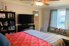 Memphis House | Private East Memphis Guest House (Pet Friendly)