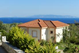 Karavados House | Fiora villas in Trapezaki