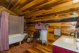 Gnaw Bone Cabin | Southern Comfort Log Cabin