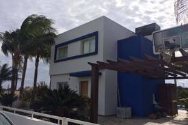 Pentakomo House | Beautiful 3 bedrooms Villa Nearby The Sea.