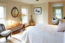 Rensselaerville House | Large Victorian Farmhouse w Pizza Oven 4 bedrooms