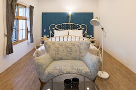 West Central District House | 【Atreeium】Sweet Gentle Double Suite Room