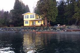 Heriot Bay House | The Yellow Cabin