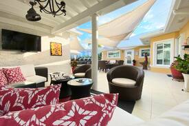 Bodden Town House | Heavenly Suite 2 - The M @ The Edge