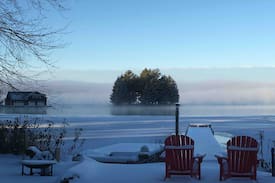 Muskoka Lakes Cabin | Winter at Huckleberry lakehouse Muskoka