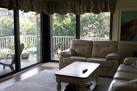 Central Beach Apartment | Direct Oceanfront, Private Beach Co