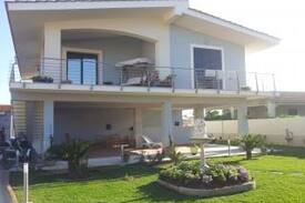 Avola House | VILLA BUENDIA ON CICIRATA BEACH