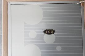 Gunsan House | 군산의 맛집들이 가까운 향긋한 편백나무 향기의 휴식공간입니다.[단독 욕실, 주방, 2룸]