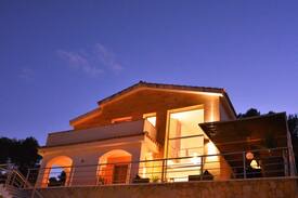 Sant Pere de Ribes Villa | Villas Sitges Arhat a 8 minutos de Sitges. Diseño