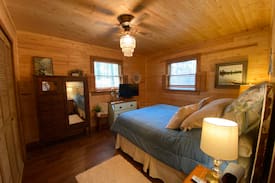 Monticello Cabin | Charming Cabin in the Woods-Close to Conley Bottom