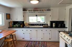 Historic Downtown Apalachicola Cabin | The Blue Cottage in Apalachicola