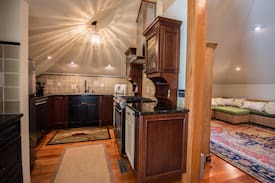 Charleston House | Charming Carriage House in Charleston, WV