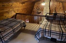 Kimbolton Cabin | Hill-N-Dale Cabin
