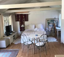Sydney House | beautiful private garden studio in sydney