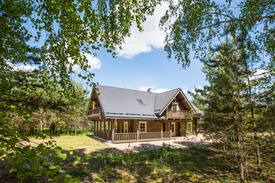 Paluse Villa | Meira luxury country house