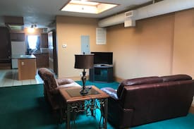 Muscatine Apartment | The Emerald Loft Apartment