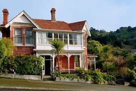 Port Chalmers Villa | The Manse Bed and Breakfast Port Chalmers