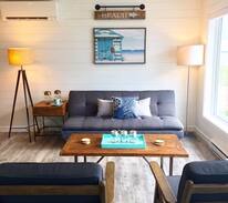 Jardineville Cabin | River Beachfront Cottage