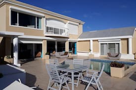 Beacon Hill Villa | Seaside Retreat