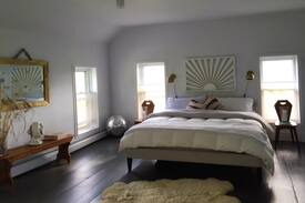 Rensselaerville House | Large Victorian Farmhouse w Pizza Oven 4 bedrooms