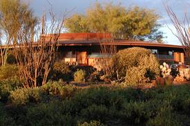 Cave Creek House | Organic architecture in the desert
