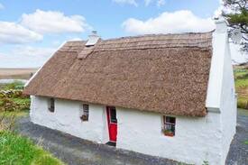Spiddal Cabin | The Thatch Cottage, Spiddal, Connemara, Galway
