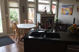 Oakville House | Short term rentals in Oakville