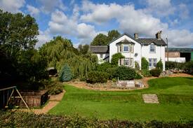 Longforgan House | Carmichael Farmhouse - Between Dundee and Perth