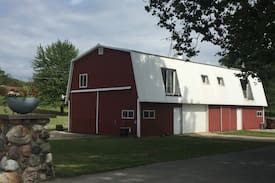 Angola Apartment | Bodie's Barn Apt. 2 on Beautiful Lake Gage