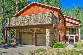 Christmas Valley House | 'Finley's Place' South Lake Tahoe Home Near Shore!