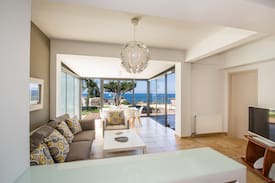 Kato Galatas Villa | Xenia Villa B, Kalamaki,Chania,100m from the beach