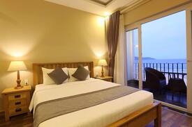 Son Tra Hotel | JAZZ Hotel ★ Sea view room with oak interiors #2