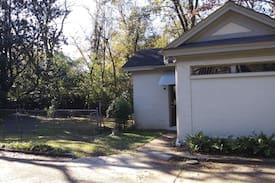 Montgomery House | Carraway Cottage at 5 Points