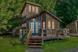 Amboy Cabin | The Adams