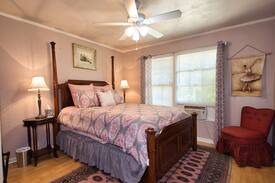 Sherman House | Guest Cottage in Historic Neighborhood