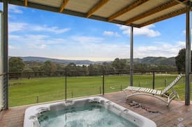Mansfield House | Indoor/Outdoor Paradise at Burnt Creek Lodge