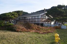 Yachats House | Logan House