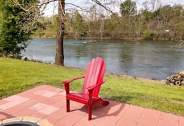 Connellsville House | The River House a Waterfront paradise on the trail