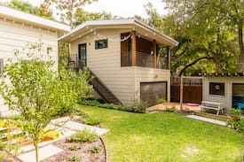 Little Forest Hills House | Modern guest house near White Rock Lake