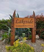 Oamaru House | Accommodation at Lakeside and garden venue