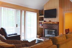Campton House | Cozy Hideaway at Waterville Estates!