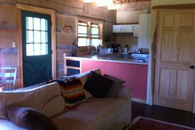 Stanford Cabin | Solsberry Hill Retreat Cabins