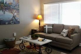 Gate City Apartment | Roberts Mill Suites Small Town Vibes